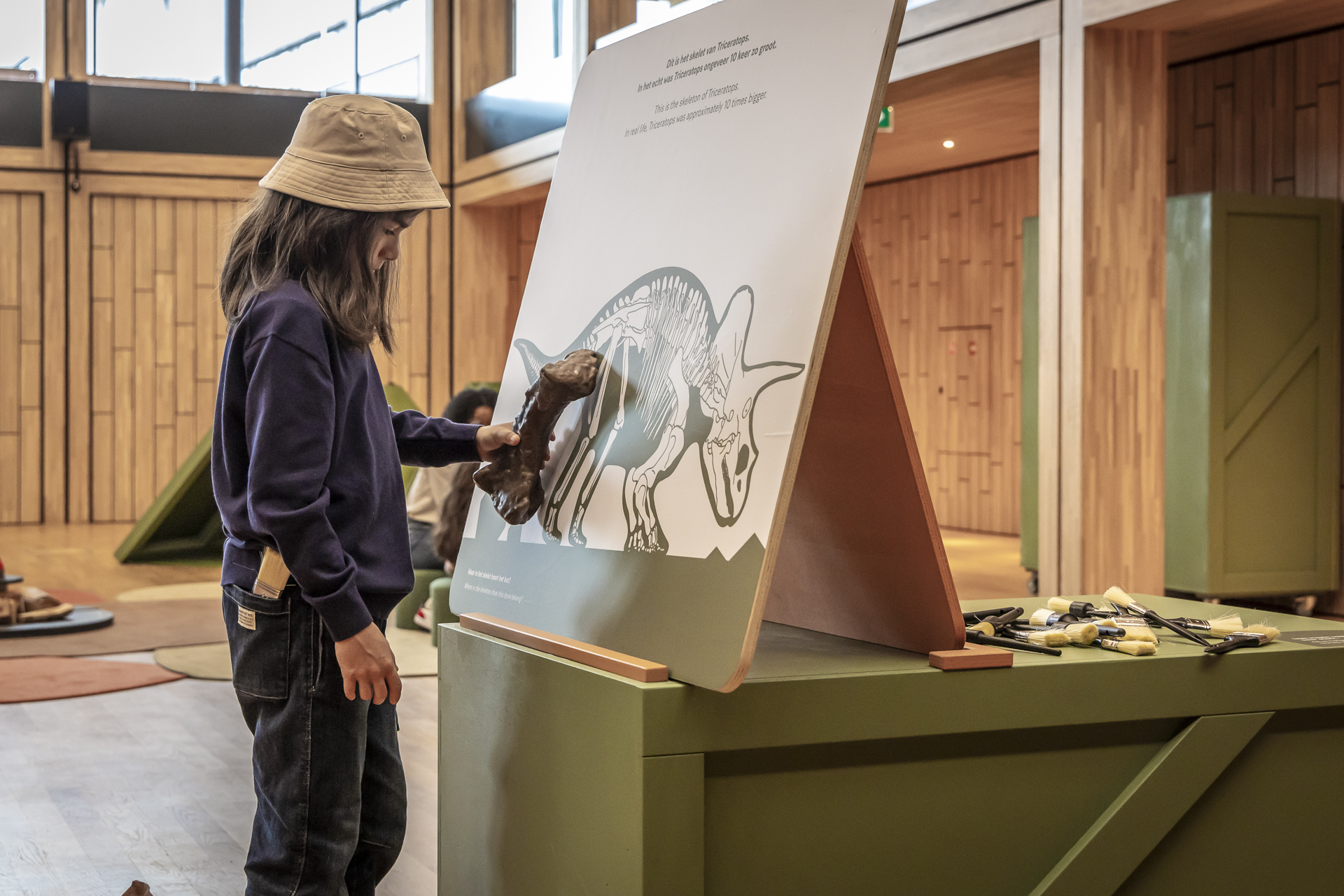 Kaleido_Collective_Naturalis_Dino-6